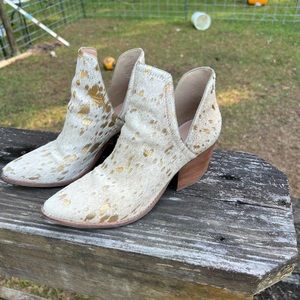 Coconuts by Matisse golden cow print booties